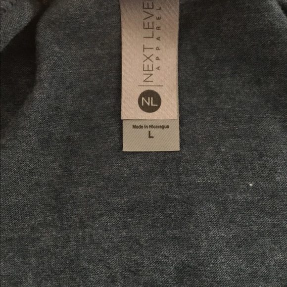 Hummingbird Printed Tanktop - Picture 3 of 5